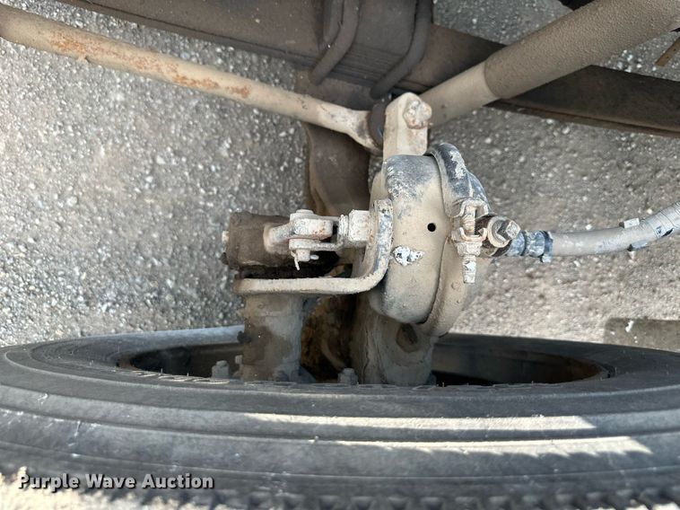 image for item DS6420 2007 Kenworth T300  flatbed truck