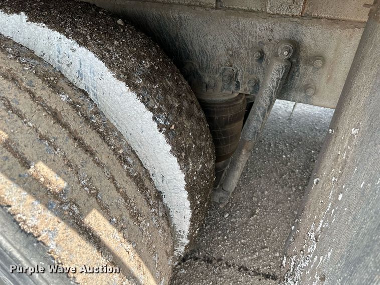 image for item DS6420 2007 Kenworth T300  flatbed truck