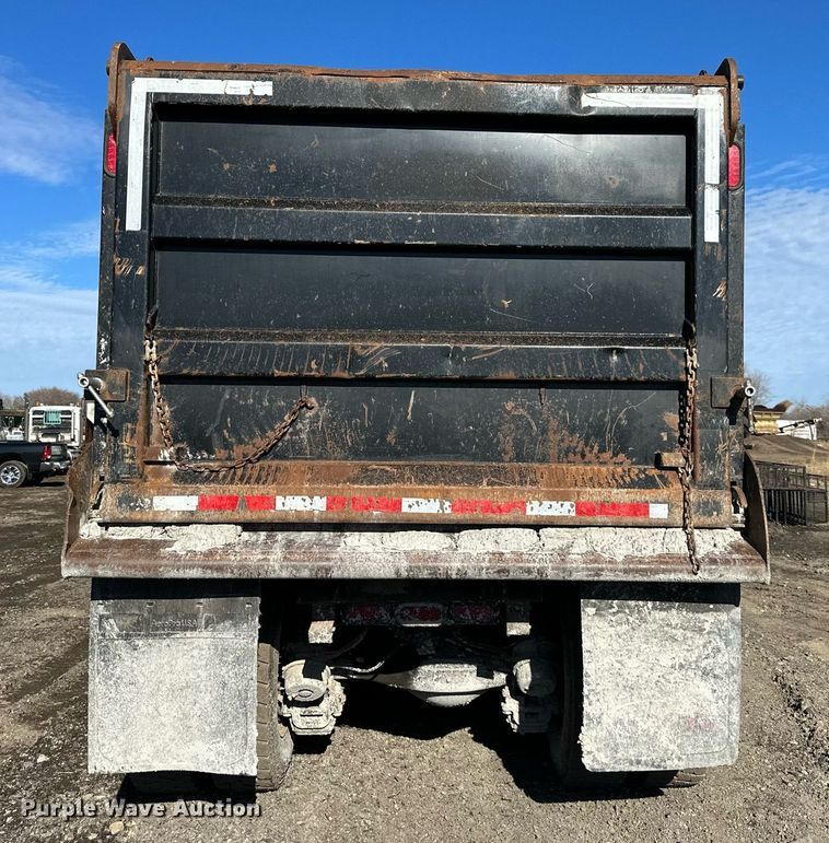 image for item DS6453 2007 Mack CV713  dump truck