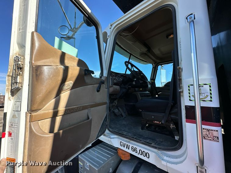 image for item DS6453 2007 Mack CV713  dump truck