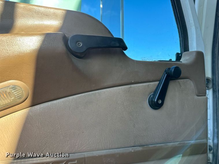 image for item DS6453 2007 Mack CV713  dump truck