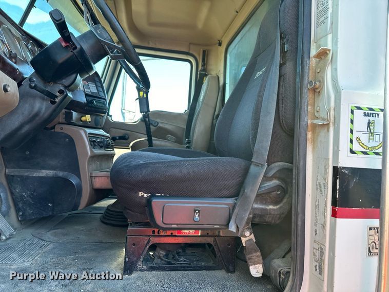 image for item DS6453 2007 Mack CV713  dump truck