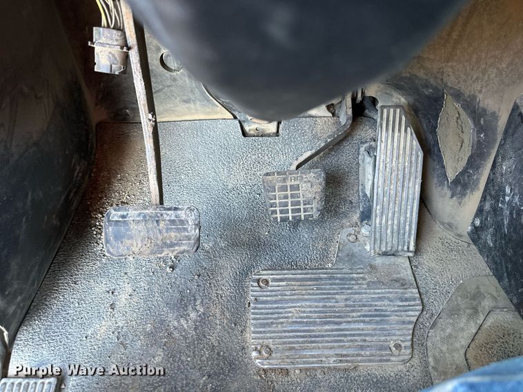 image for item DS6453 2007 Mack CV713  dump truck