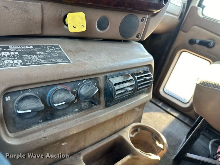 image for item DS6453 2007 Mack CV713  dump truck