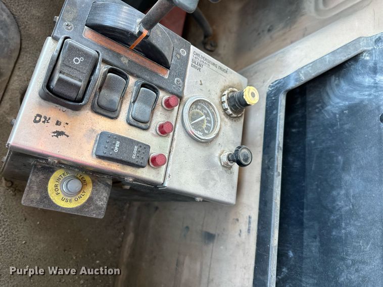 image for item DS6453 2007 Mack CV713  dump truck