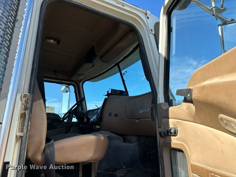 image for item DS6453 2007 Mack CV713  dump truck