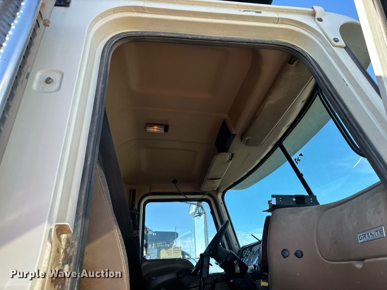 image for item DS6453 2007 Mack CV713  dump truck