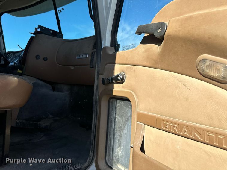 image for item DS6453 2007 Mack CV713  dump truck