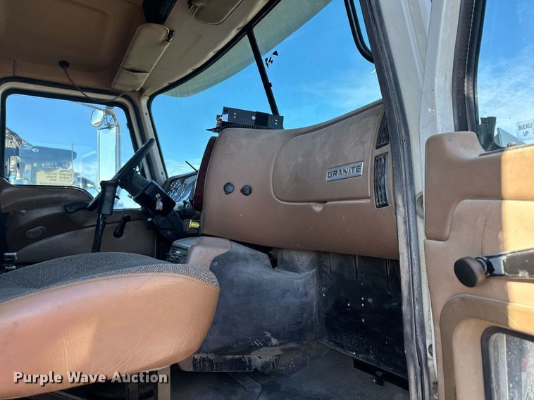 image for item DS6453 2007 Mack CV713  dump truck