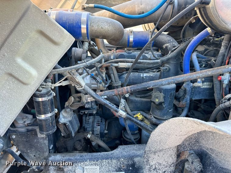 image for item DS6453 2007 Mack CV713  dump truck