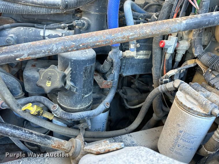 image for item DS6453 2007 Mack CV713  dump truck