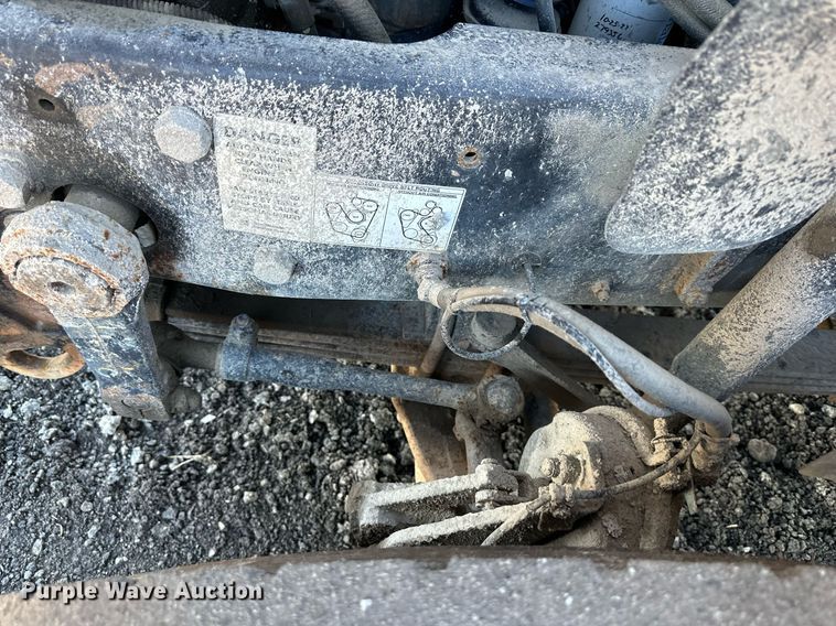 image for item DS6453 2007 Mack CV713  dump truck