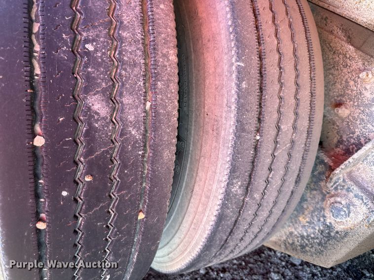 image for item DS6453 2007 Mack CV713  dump truck