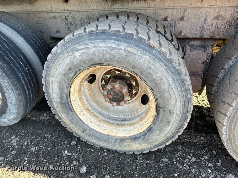 image for item DS6453 2007 Mack CV713  dump truck