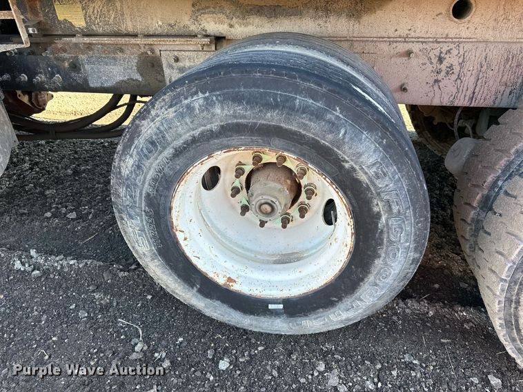 image for item DS6453 2007 Mack CV713  dump truck