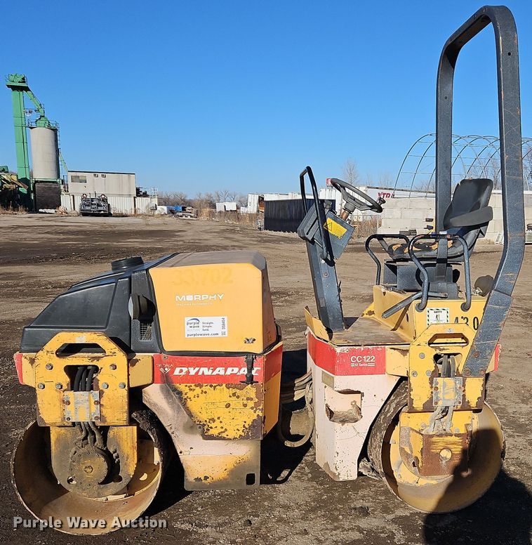 image for item DS6454 1998 Dynapac CC122  double drum vibratory roller