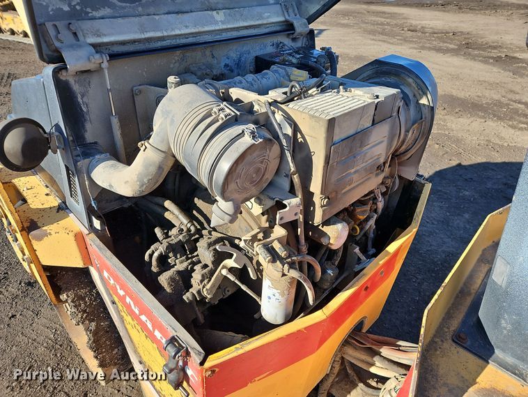 image for item DS6454 1998 Dynapac CC122  double drum vibratory roller