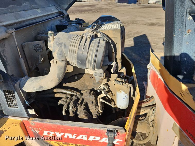 image for item DS6454 1998 Dynapac CC122  double drum vibratory roller