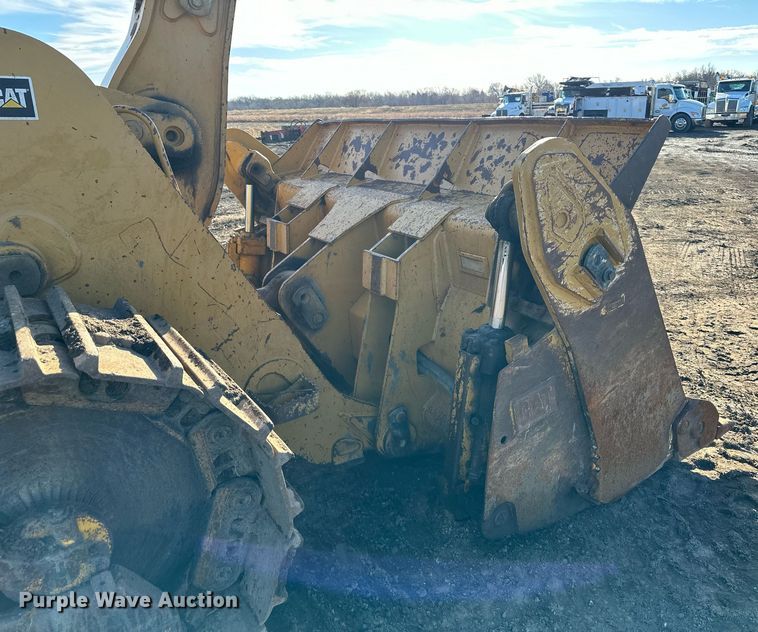image for item DS6455 2007 Caterpillar 963C  track loader