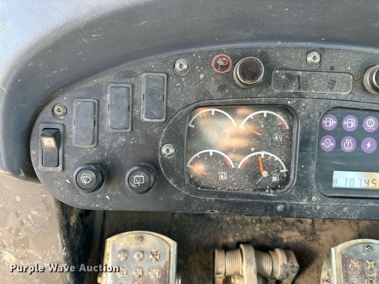 image for item DS6455 2007 Caterpillar 963C  track loader