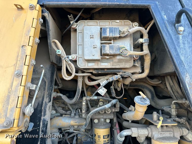 image for item DS6455 2007 Caterpillar 963C  track loader