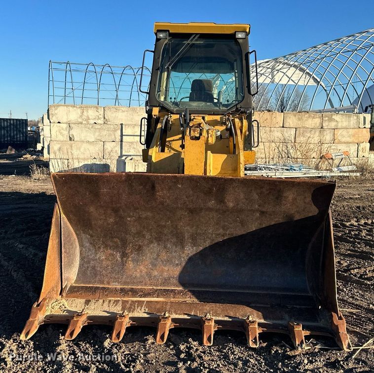 image for item DS6463 2000 Caterpillar 953C  track loader