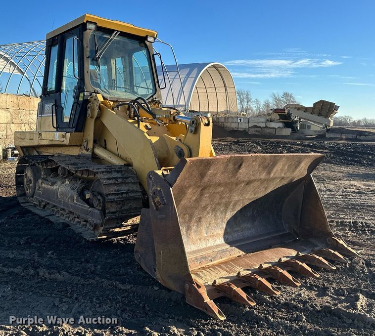 image for item DS6463 2000 Caterpillar 953C  track loader