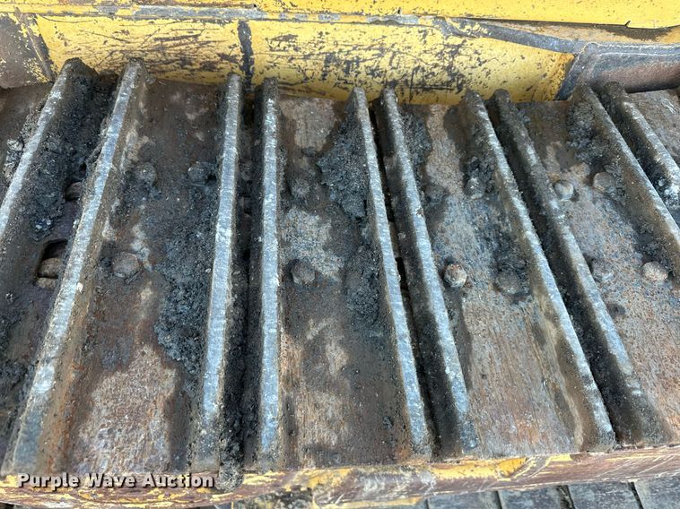 image for item DS6463 2000 Caterpillar 953C  track loader