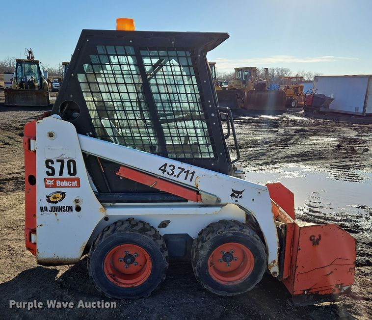 image for item DS6466 2008 Bobcat S70  skid steer loader