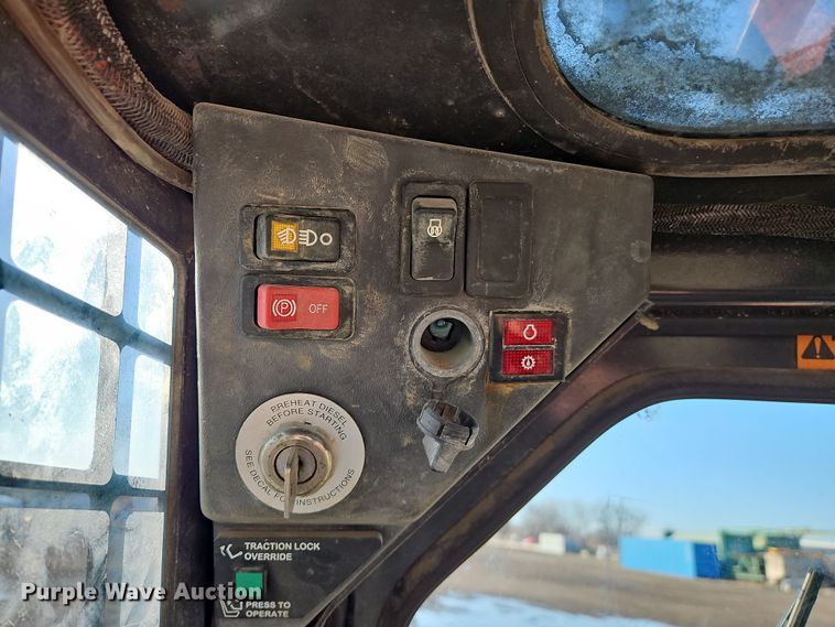 image for item DS6466 2008 Bobcat S70  skid steer loader