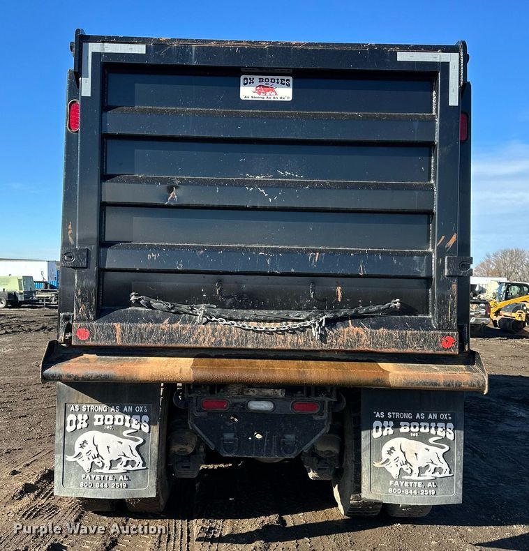 image for item DS6469 2006 Mack CV713  dump truck