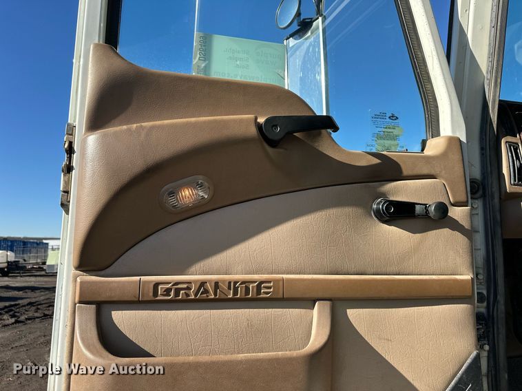 image for item DS6469 2006 Mack CV713  dump truck