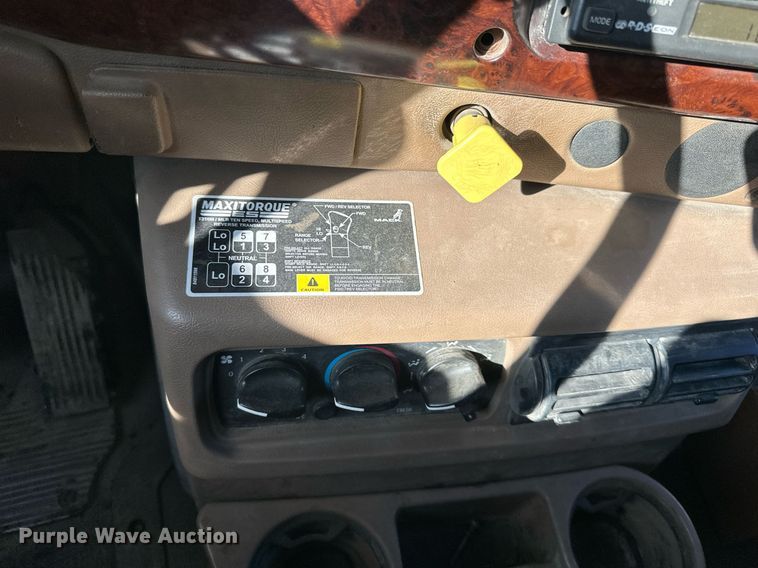 image for item DS6469 2006 Mack CV713  dump truck