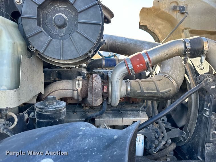 image for item DS6469 2006 Mack CV713  dump truck