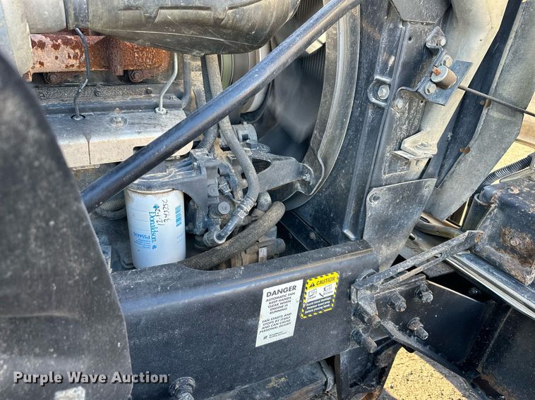 image for item DS6469 2006 Mack CV713  dump truck