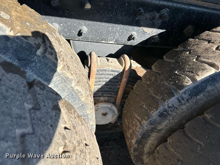 image for item DS6469 2006 Mack CV713  dump truck