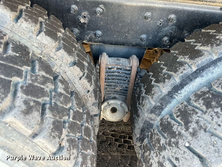 image for item DS6469 2006 Mack CV713  dump truck