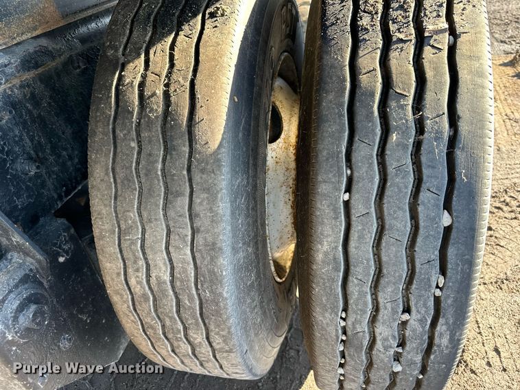 image for item DS6469 2006 Mack CV713  dump truck