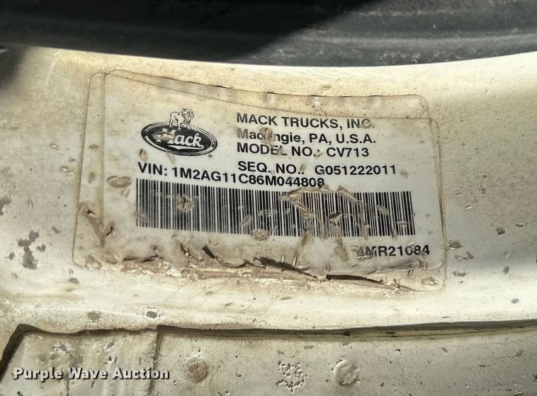 image for item DS6469 2006 Mack CV713  dump truck