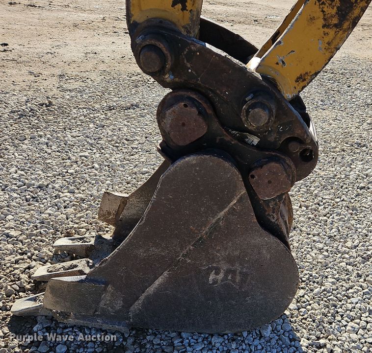 image for item DS6479 Caterpillar 302.7D CR  mini excavator