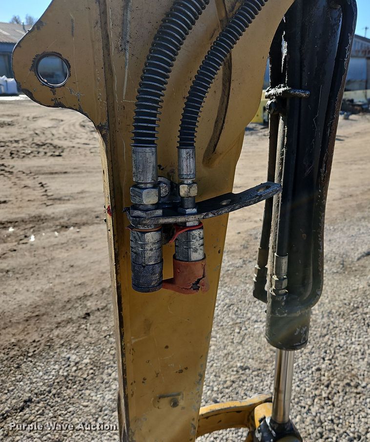 image for item DS6479 Caterpillar 302.7D CR  mini excavator