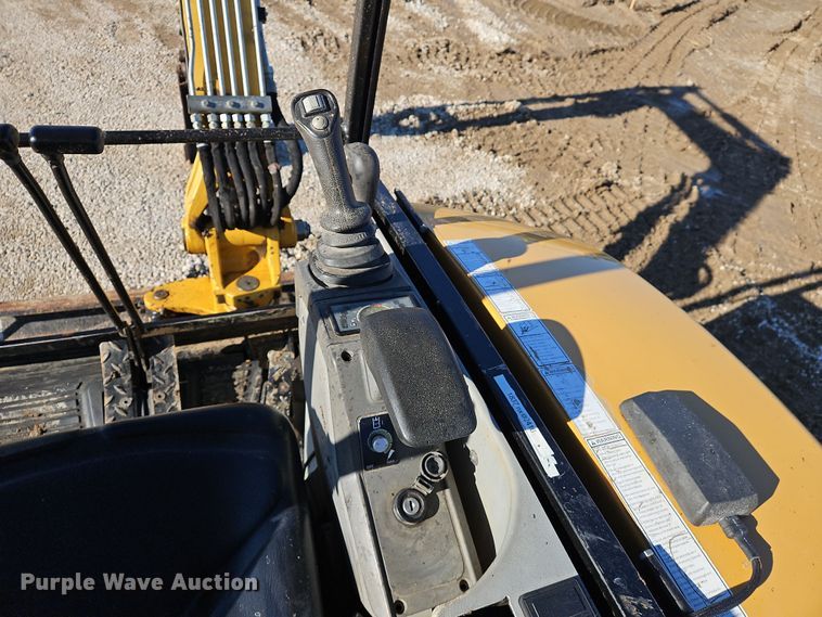 image for item DS6479 Caterpillar 302.7D CR  mini excavator