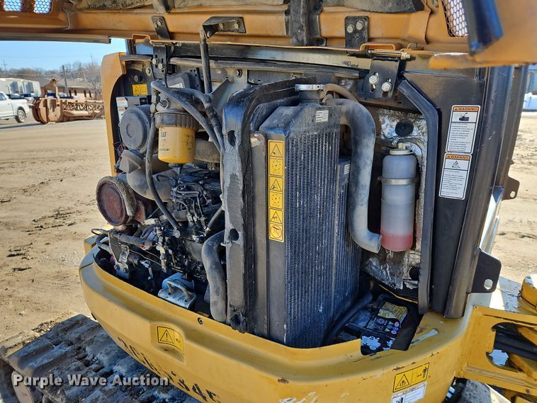 image for item DS6479 Caterpillar 302.7D CR  mini excavator