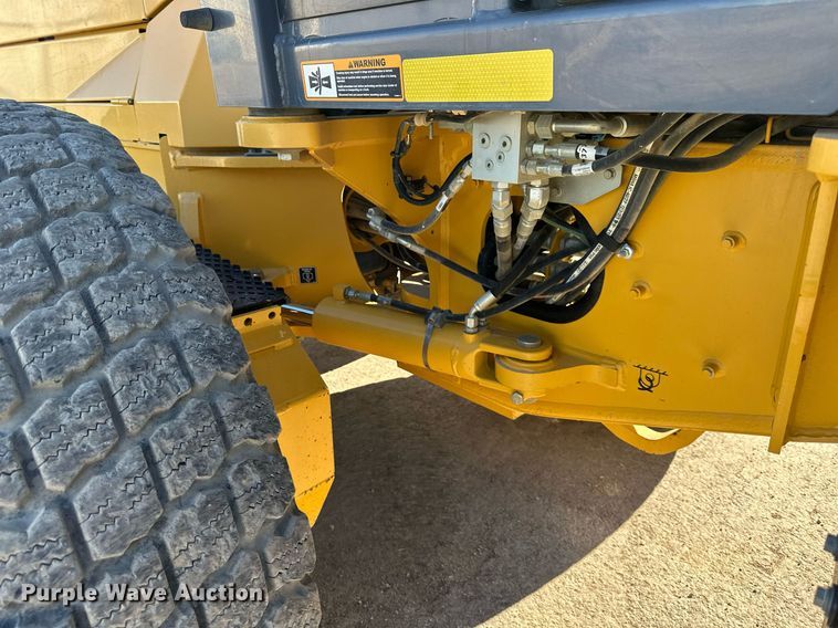 image for item DS6480 2019 John Deere 672GP  motor grader