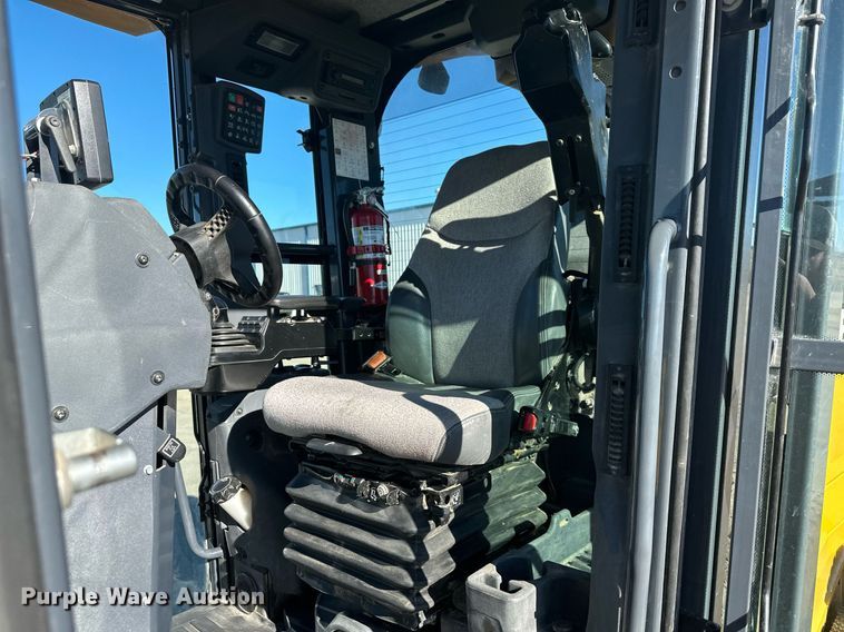 image for item DS6480 2019 John Deere 672GP  motor grader