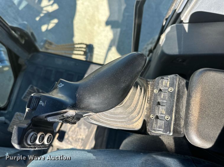 image for item DS6480 2019 John Deere 672GP  motor grader