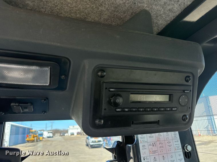 image for item DS6480 2019 John Deere 672GP  motor grader