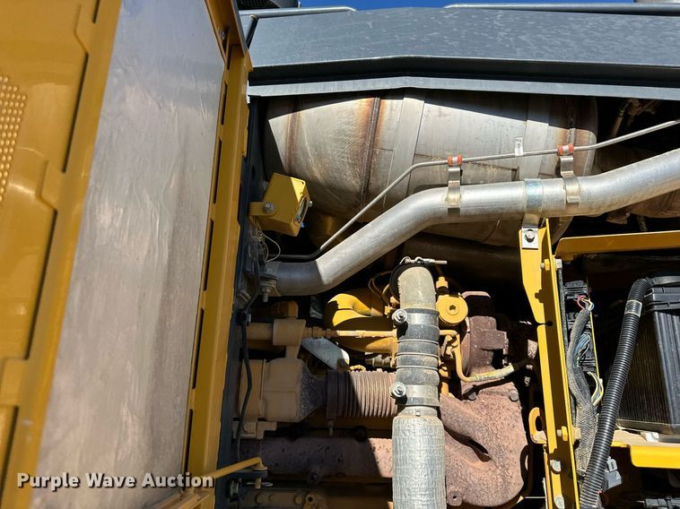 image for item DS6480 2019 John Deere 672GP  motor grader