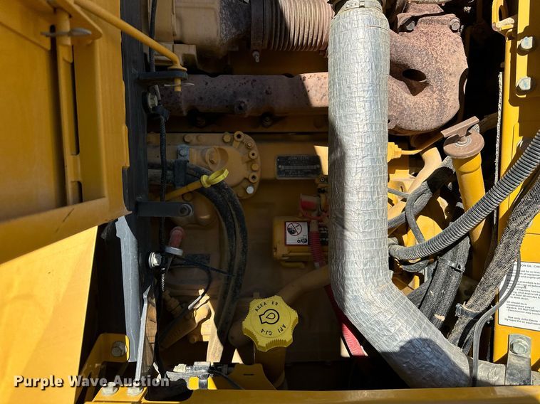 image for item DS6480 2019 John Deere 672GP  motor grader