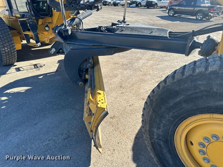 image for item DS6481 2019 John Deere 672GP  motor grader